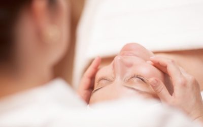 4 Reasons to Get a Facial Before Your Wedding